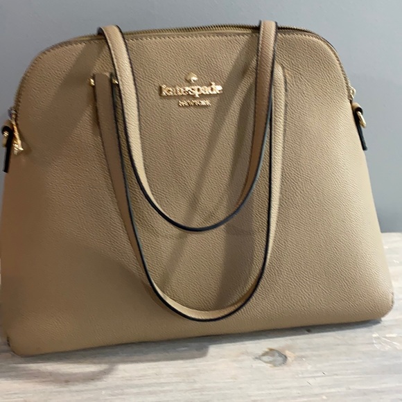 Kate Spade purse - Picture 1 of 5